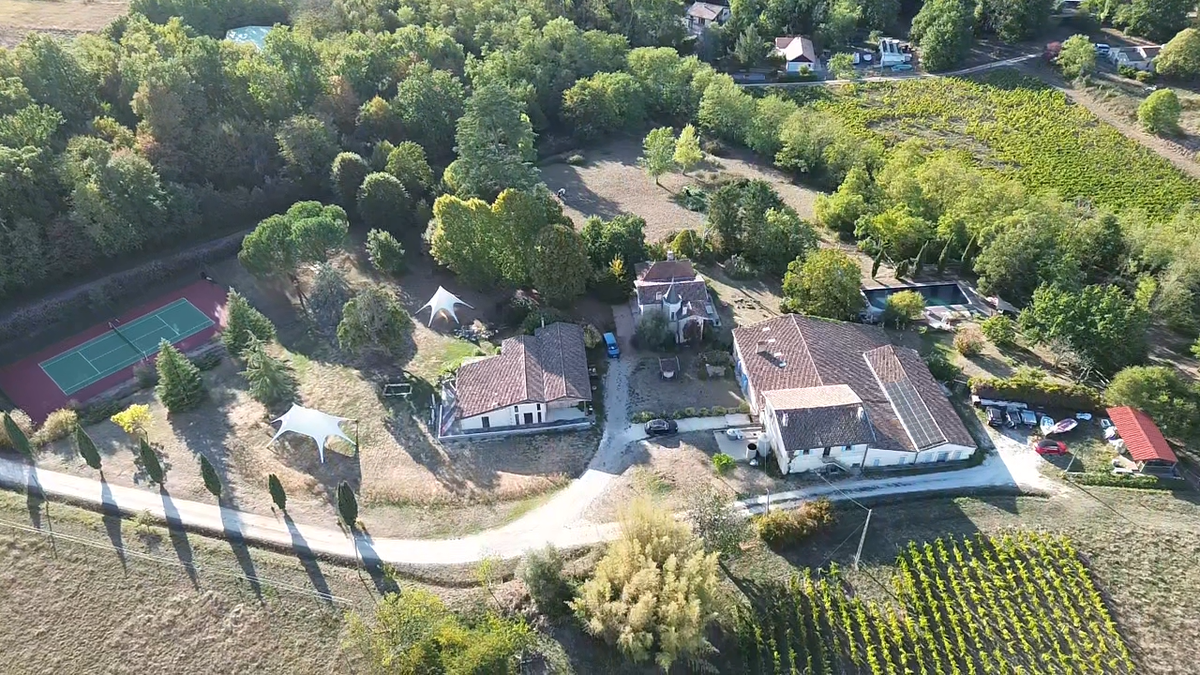 Les Hauts de Compassant, The Blue Room