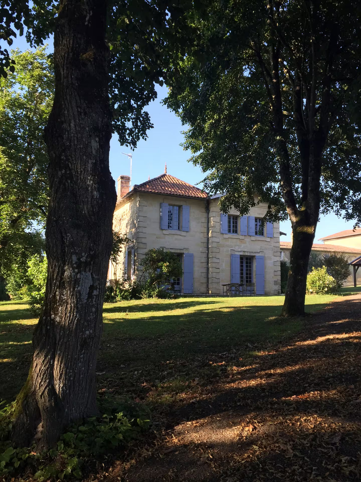 Privatisation du domaine, des dépendances et de la salle de réception